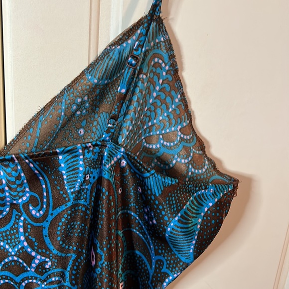 XHILARATION💫 Women’s Brown/Teal Floral Lightweight Chemise - Picture 9 of 12
